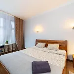 Spacious 3-Bedroom In City Center
