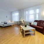 Spacious 3-Bedroom In City Center