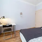 Spacious 3-Bedroom In City Center