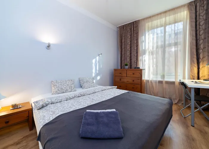 Spacious 3-Bedroom In City Center
